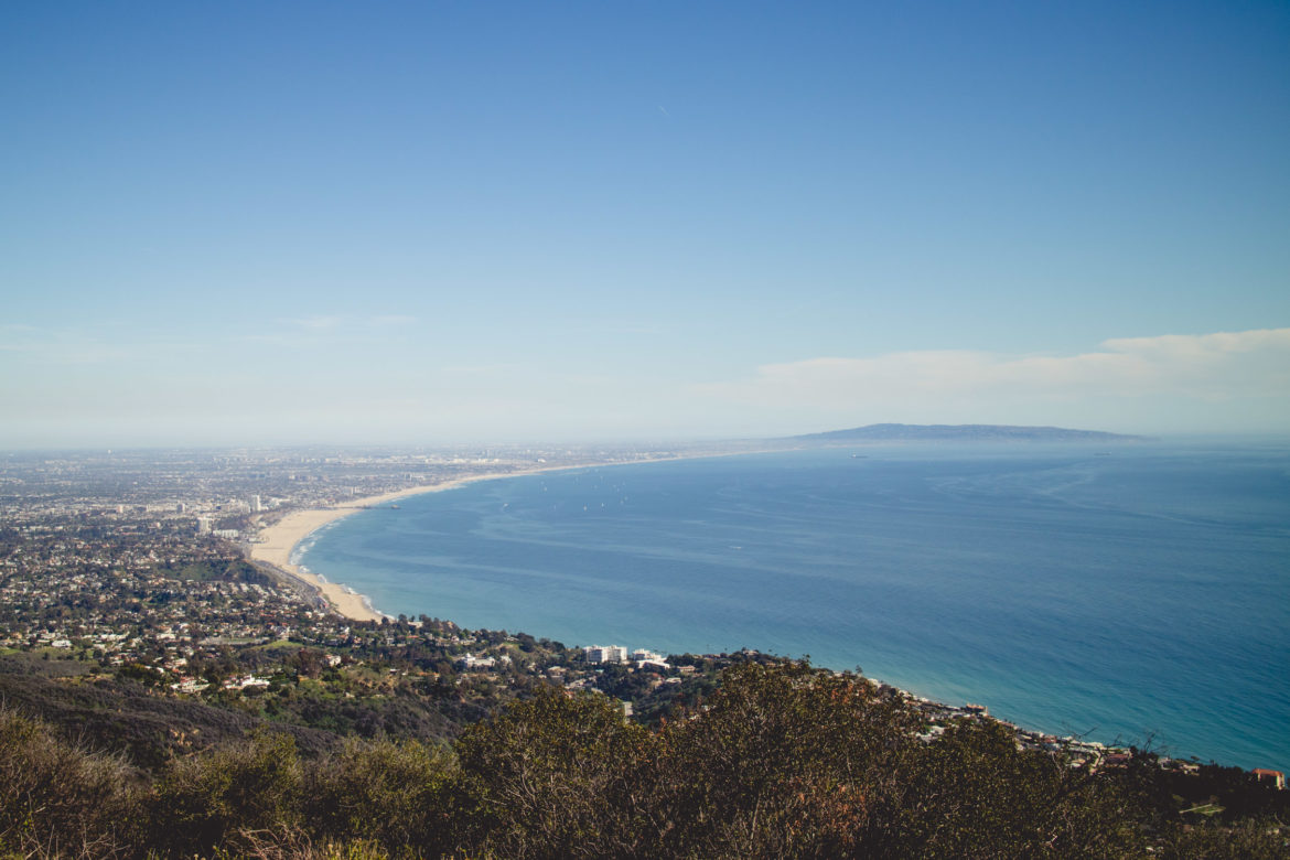 The easiest hike in LA with the best views of the Pacific Ocean